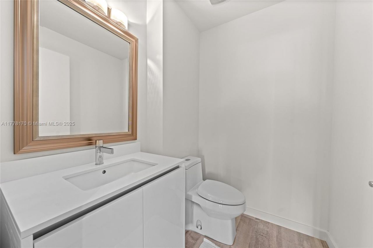 2200 N Ocean Blvd, Unit N206, Fort Lauderdale, FL 33305 Photo