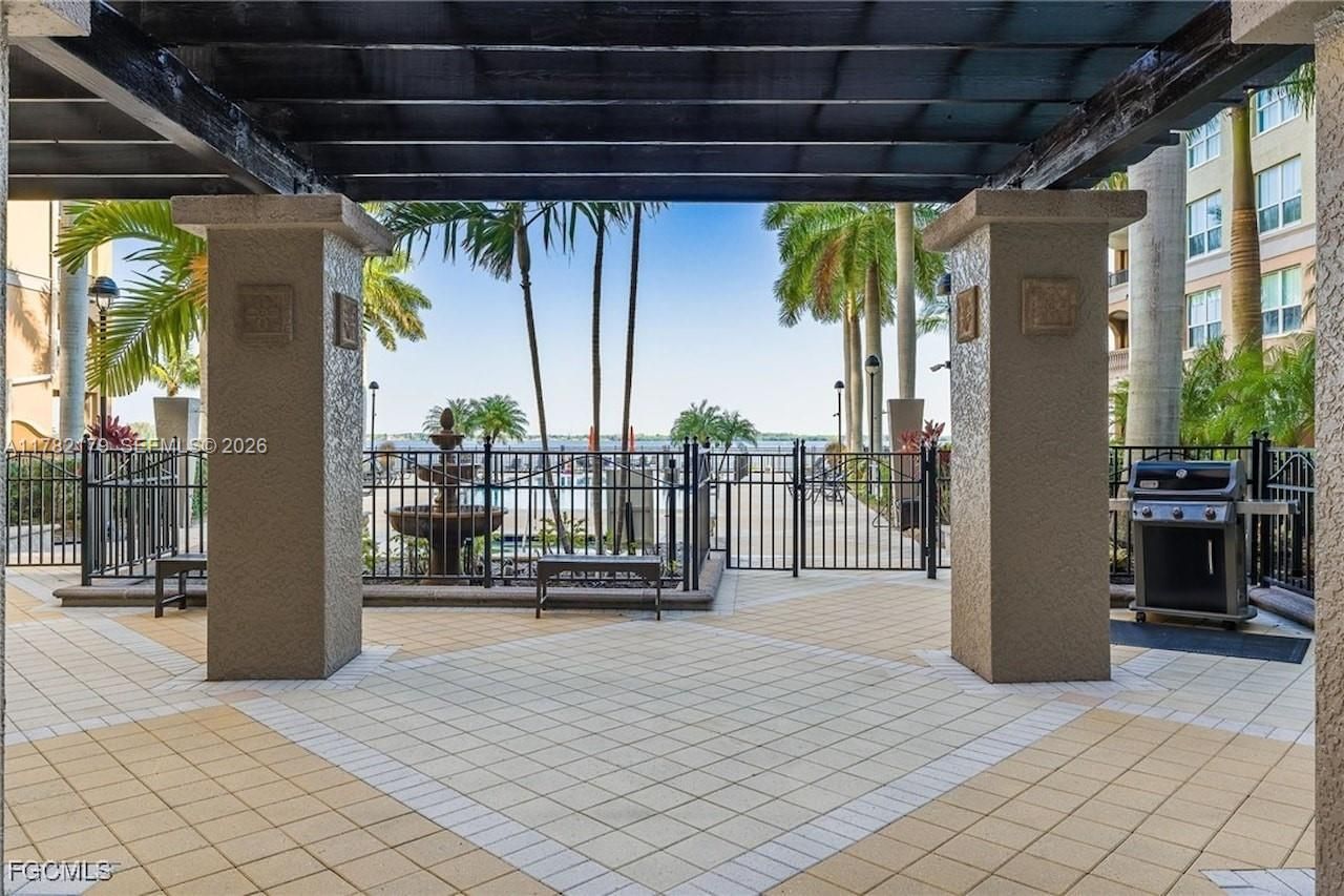 2825 Palm Beach Blvd, Unit 418, Fort Myers, FL 33916 Photo