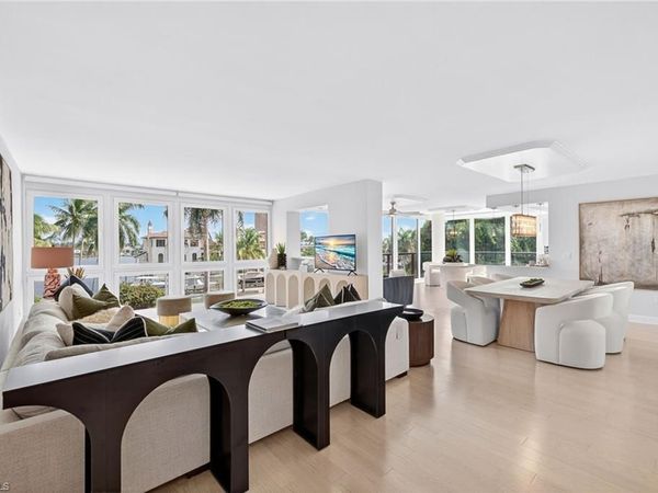 4031 Gulf Shore BLVD N, Unit 3E, NAPLES, FL 34103