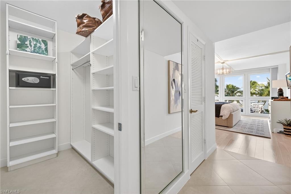 4031 Gulf Shore Blvd N, Unit 3E, Naples, FL 34103 Photo