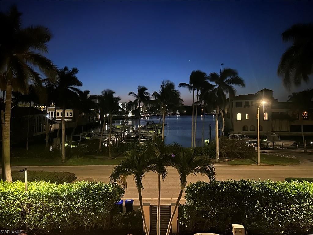 4031 Gulf Shore Blvd N, Unit 3E, Naples, FL 34103 Photo