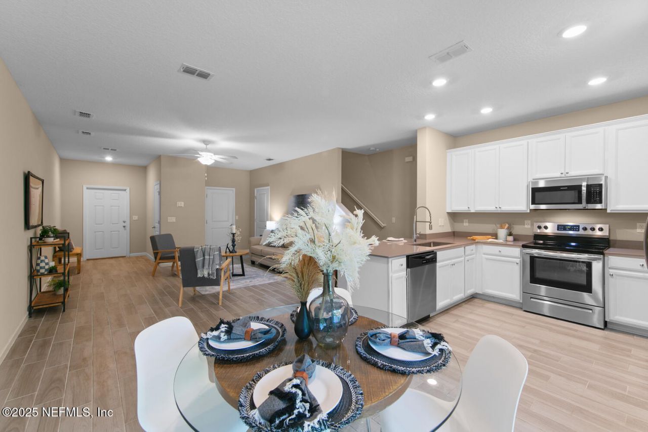 2627 Sandy Dune Drive, Jacksonville, FL 32233 Photo