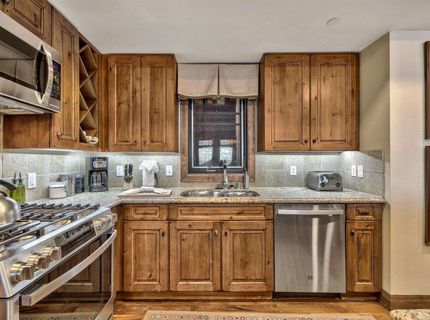 6750 N North Lake Boulevard, Tahoe Vista, CA 96148 Photo