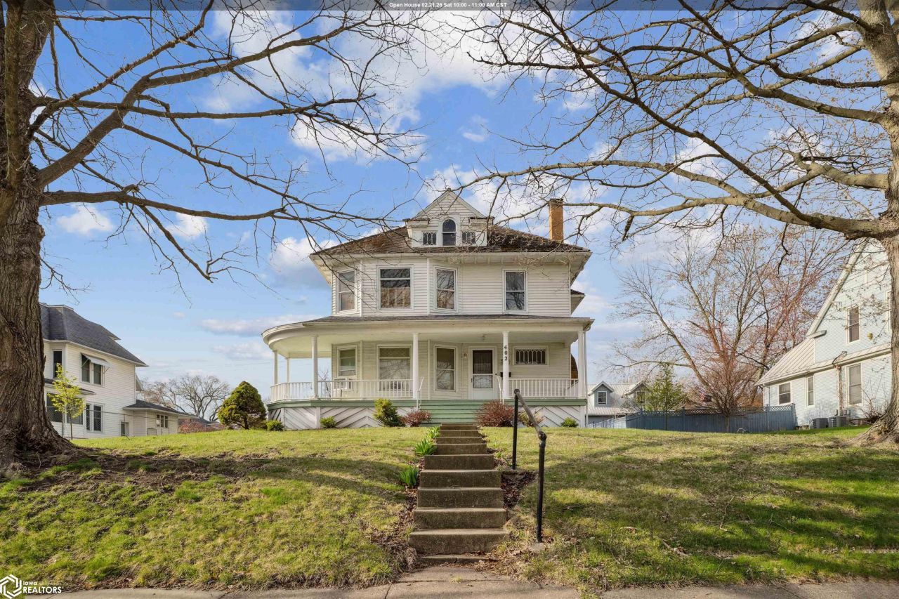 402 E Monroe Street, Mount Pleasant, IA 52641 Main Photo