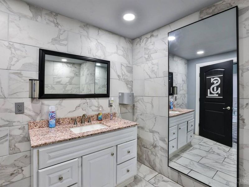 712 W Wyoming Avenue, Lockland, OH 45215 Photo 7