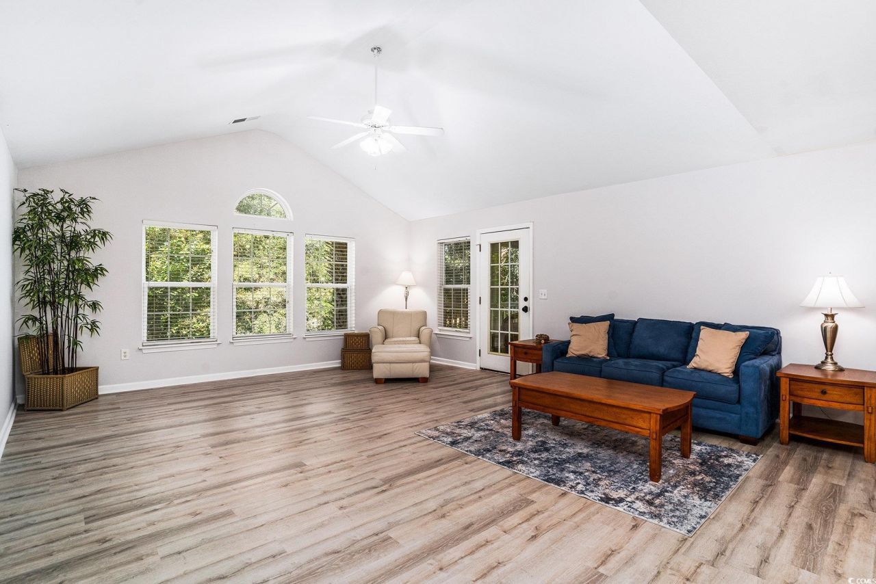 19 Pistachio Loop Photo 4