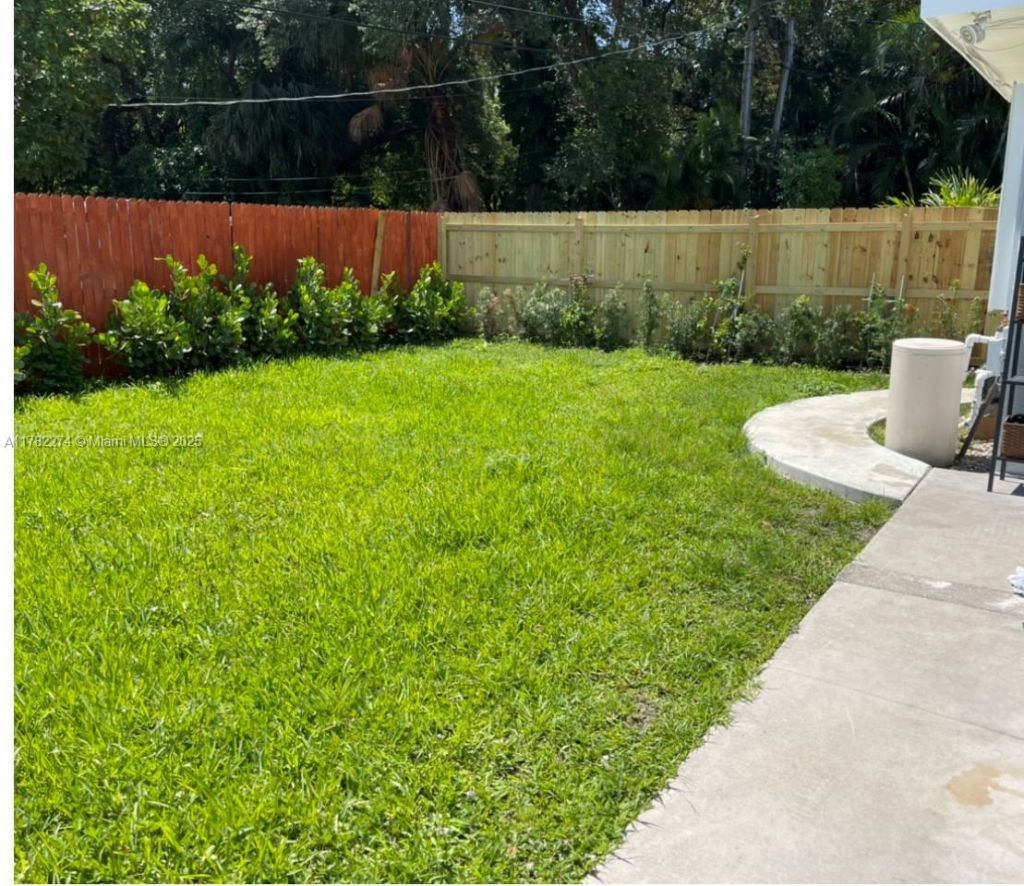 1560 NE 145th St, Unit 2, Miami, FL 33161 Photo