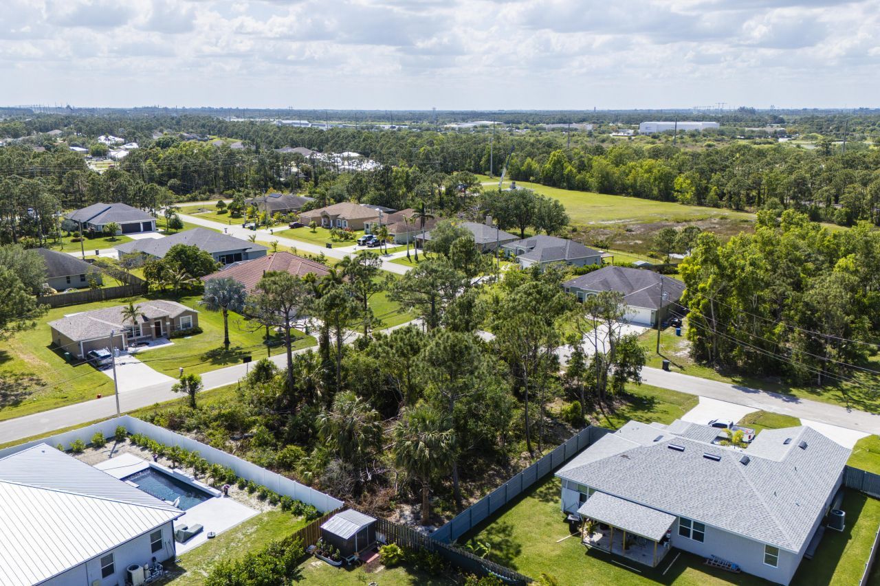 5489 NW Brent Court, Port Saint Lucie, FL 34986 Photo