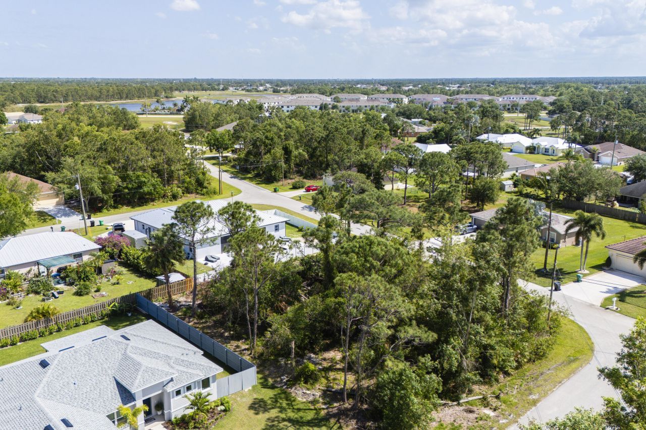 5489 NW Brent Court, Port Saint Lucie, FL 34986 Photo