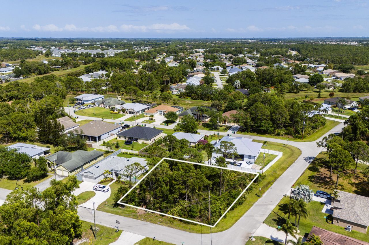 5489 NW Brent Court, Port Saint Lucie, FL 34986 Photo