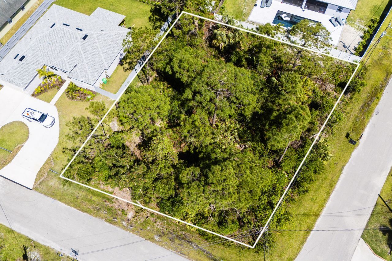 5489 NW Brent Court, Port Saint Lucie, FL 34986 Photo