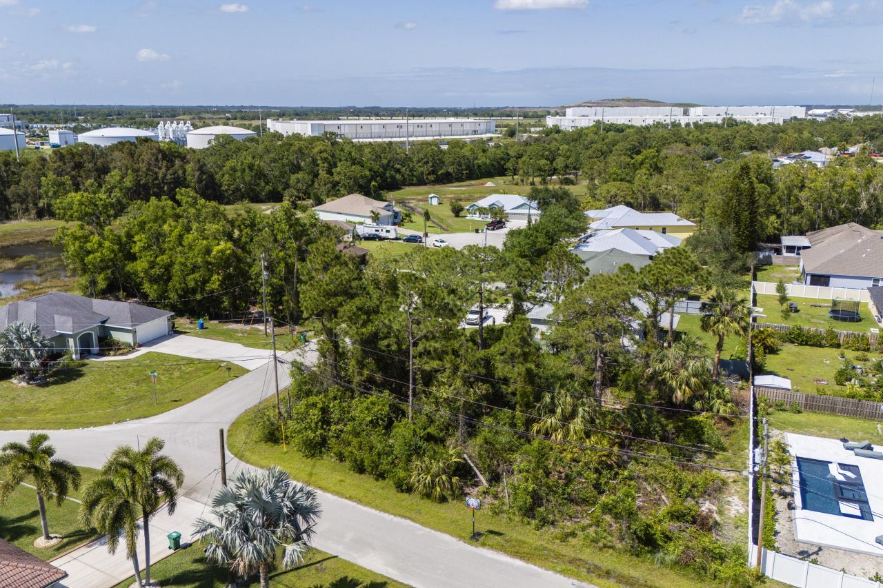 5489 NW Brent Court, Port Saint Lucie, FL 34986 Photo