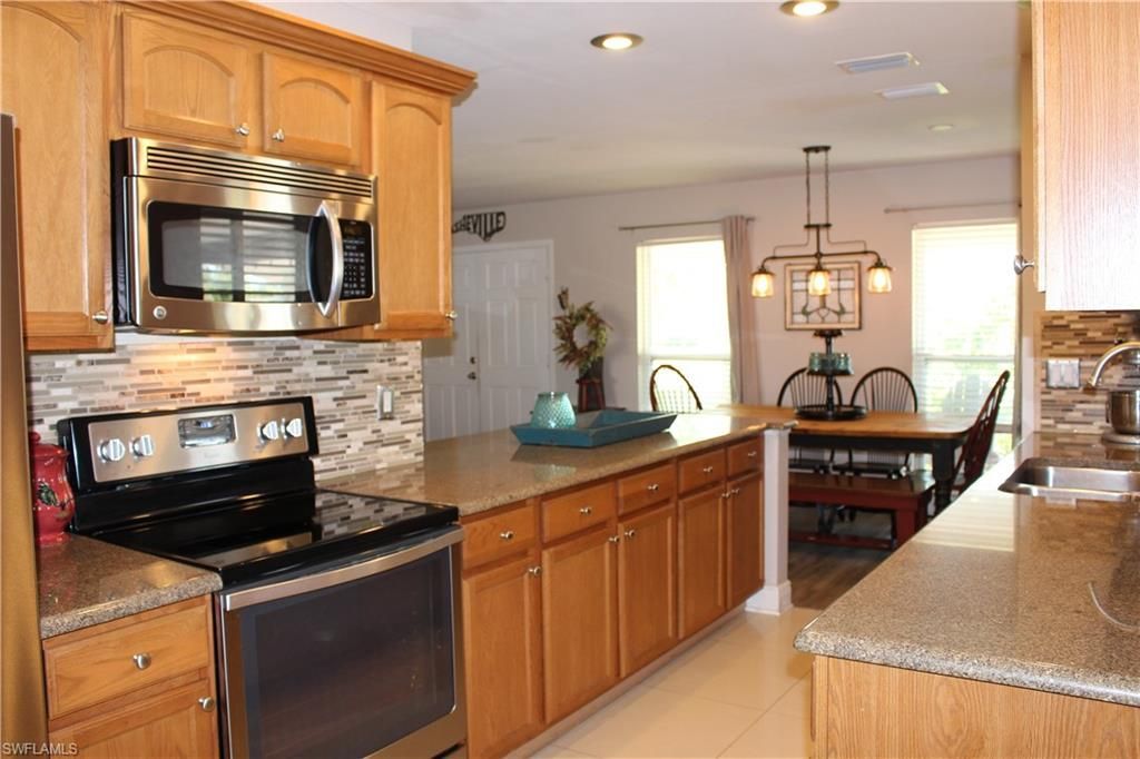 1605 Oakley Ave, Fort Myers, FL 33901 Photo