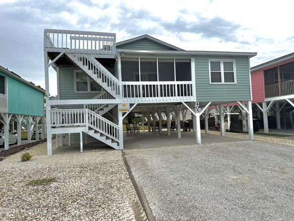 405 5th Street SW, Sunset Beach, NC 28468