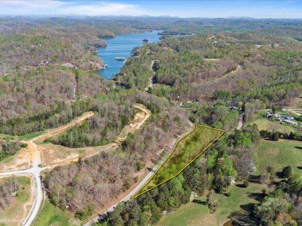 Rainbow View Rd, LaFollette, TN 37766