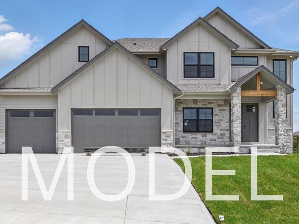 10963 S 102nd Street, Papillion, NE 68046
