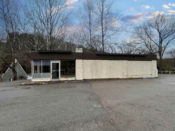 274 S Main Avenue, Weston, WV 26452
