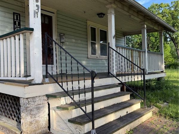 1051 Brown Street, Akron, OH 44301