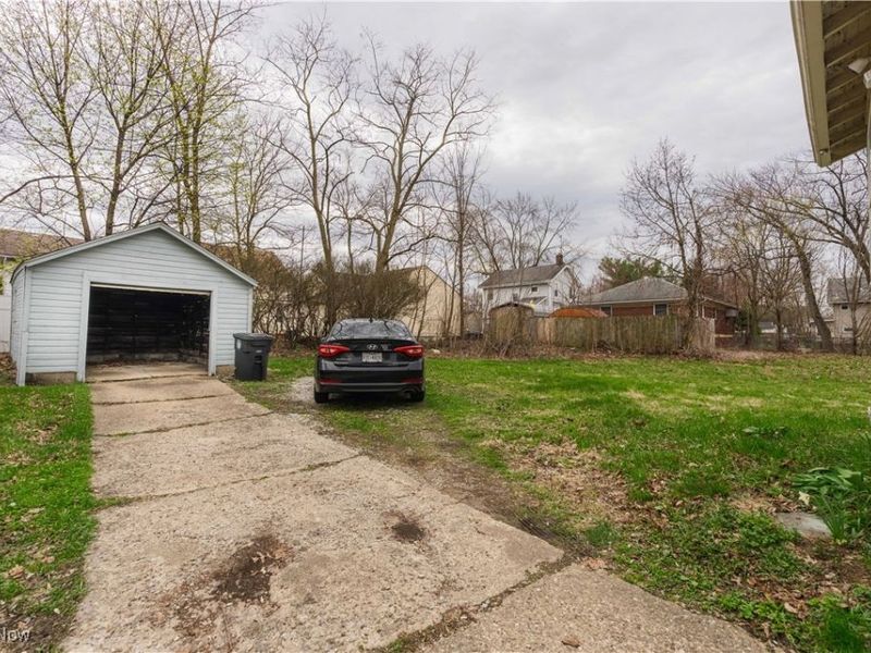 1051 Brown Street, Akron, OH 44301 Photo 35
