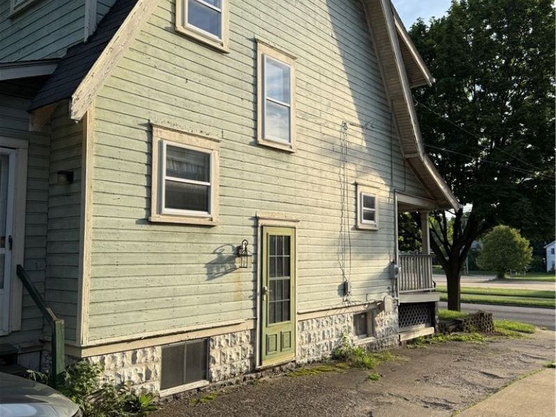 1051 Brown Street, Akron, OH 44301 Photo 4