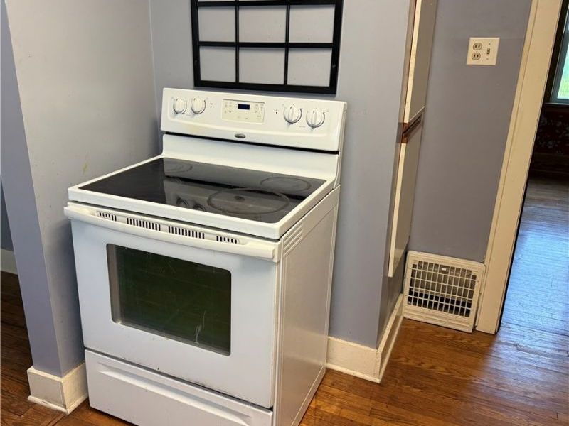 1051 Brown Street, Akron, OH 44301 Photo 8