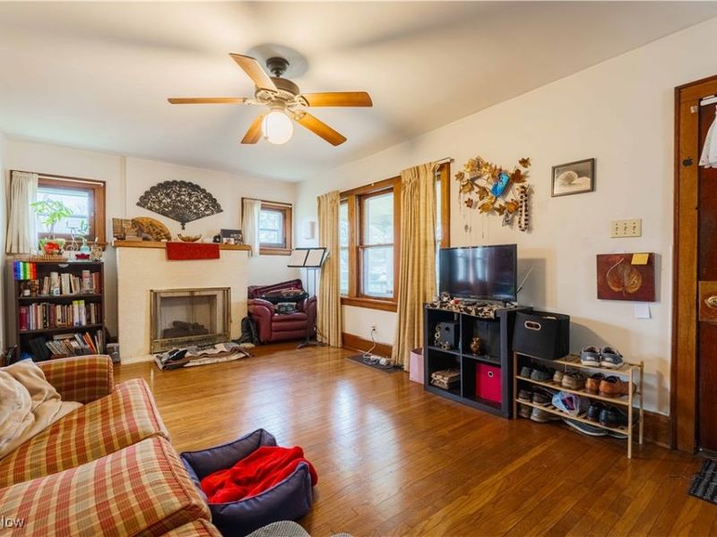 1051 Brown Street, Akron, OH 44301 Photo 8