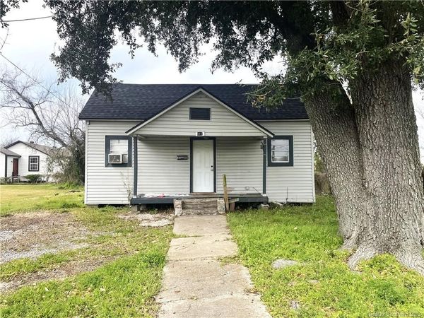 811 N Goos Boulevard N, Lake Charles, LA 70601