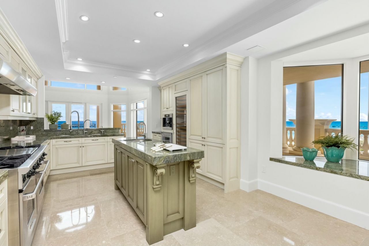 2500 S Ocean Boulevard, Unit 903, Boca Raton, FL 33432 Photo