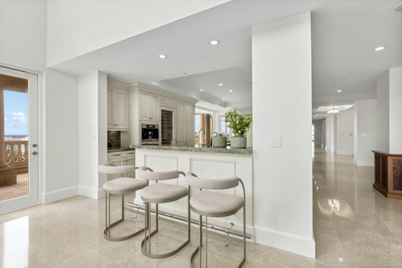 2500 S Ocean Boulevard, Unit 903, Boca Raton, FL 33432 Photo