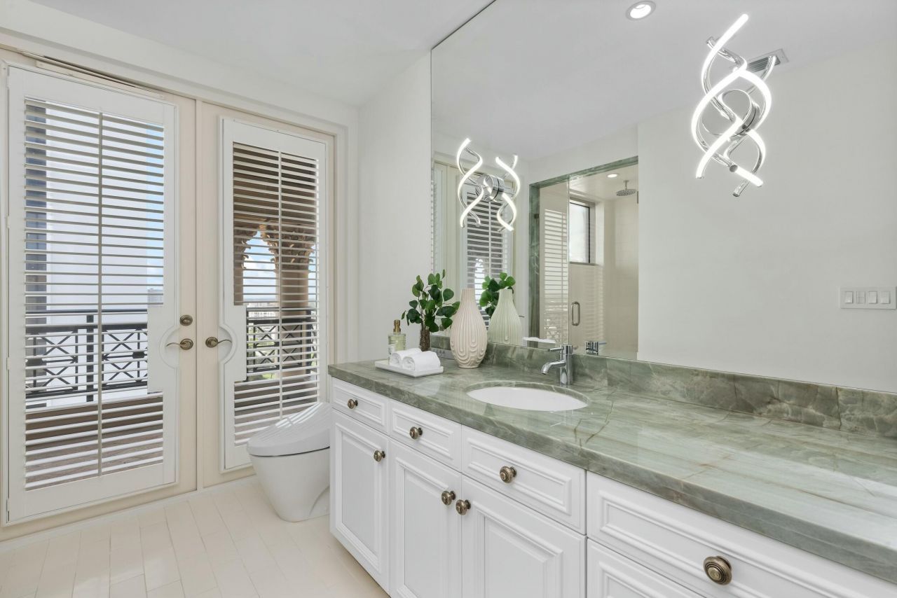 2500 S Ocean Boulevard, Unit 903, Boca Raton, FL 33432 Photo