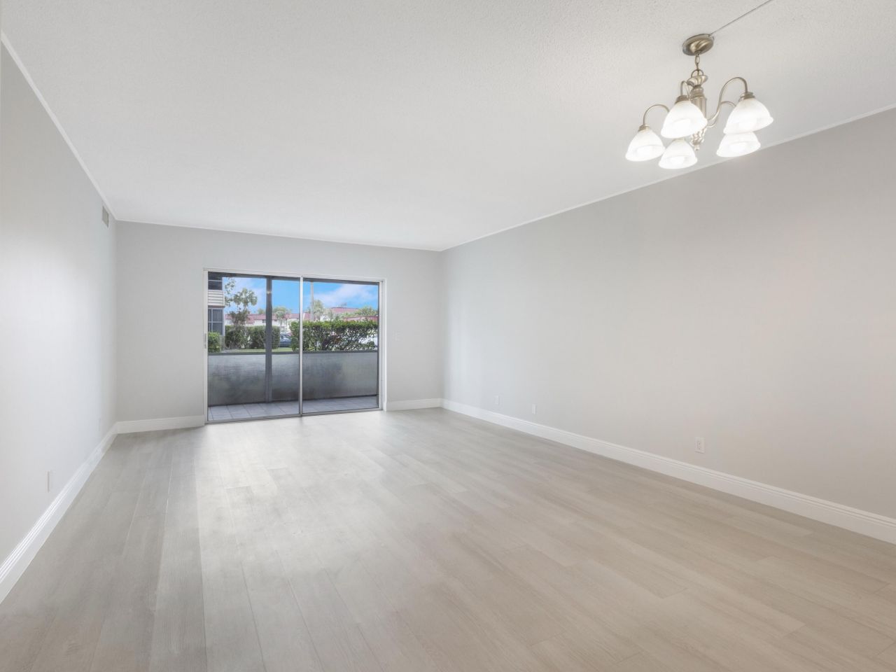 12003 Poinciana Boulevard, Unit 103, Royal Palm Beach, FL 33411 Photo