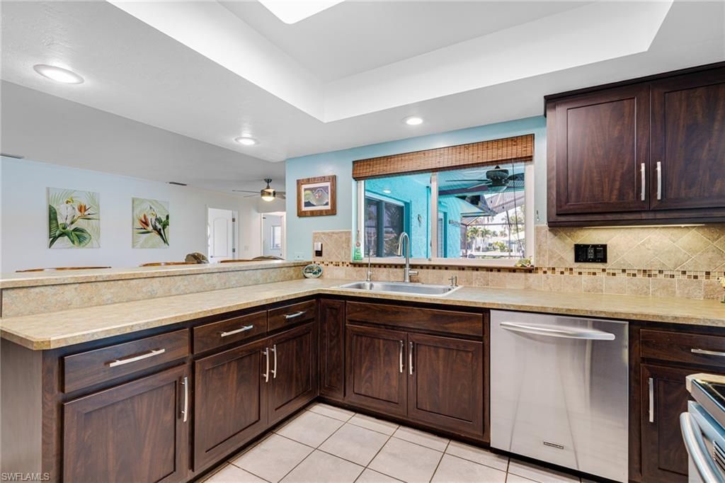 1709 SE 44th St, Cape Coral, FL 33904 Photo