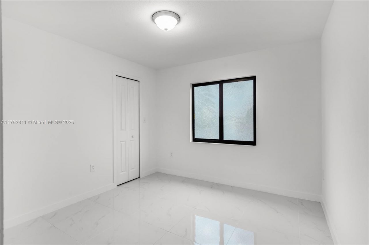 1231-1233 NW 9 Ave, Florida City, FL 33034 Photo