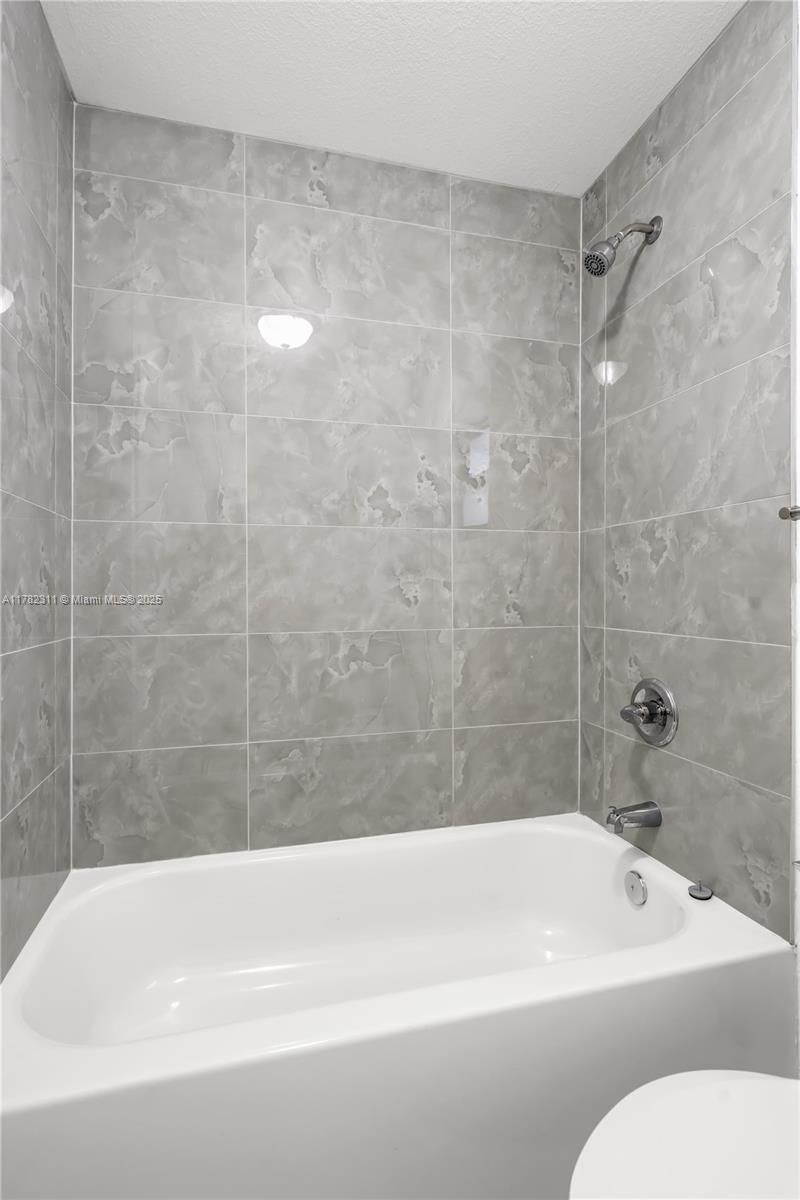 1231-1233 NW 9 Ave, Florida City, FL 33034 Photo