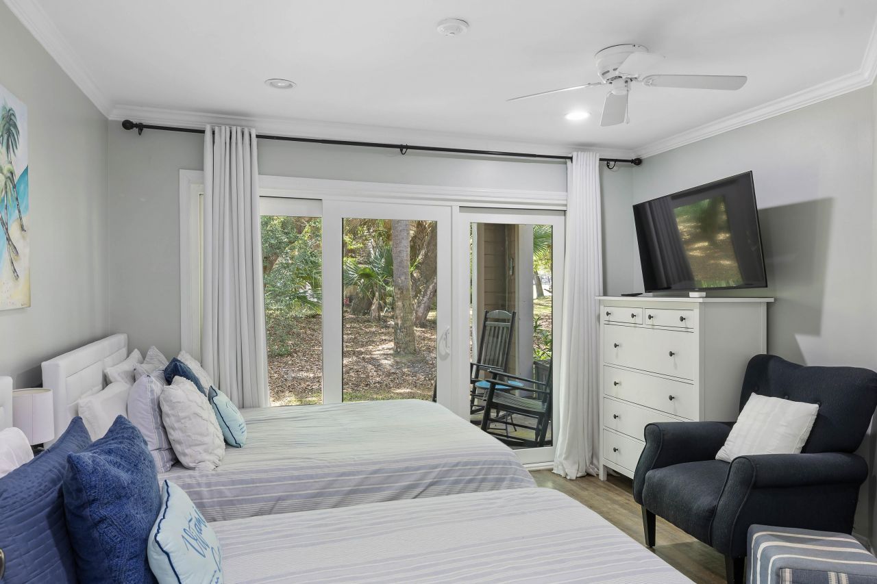 108 High Hammock Villas Drive Photo 11