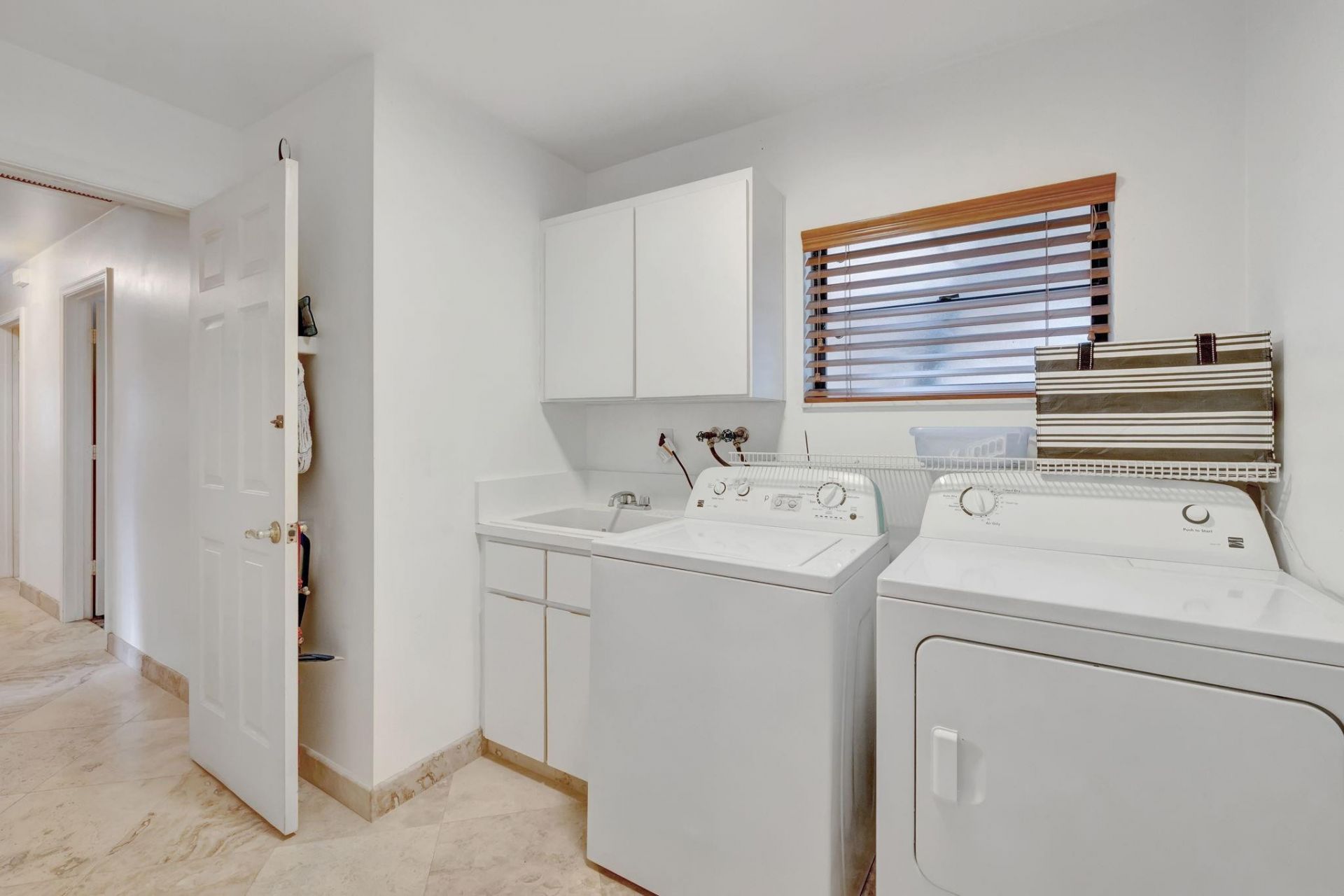 5355 NW 77th Ter, Coral Springs, FL 33067 Photo