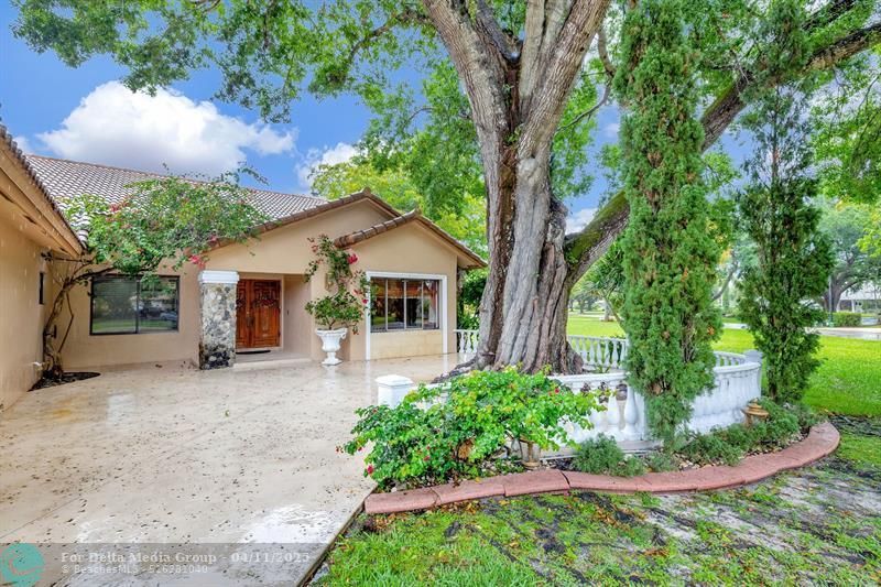 5355 NW 77th Ter, Coral Springs, FL 33067 Photo