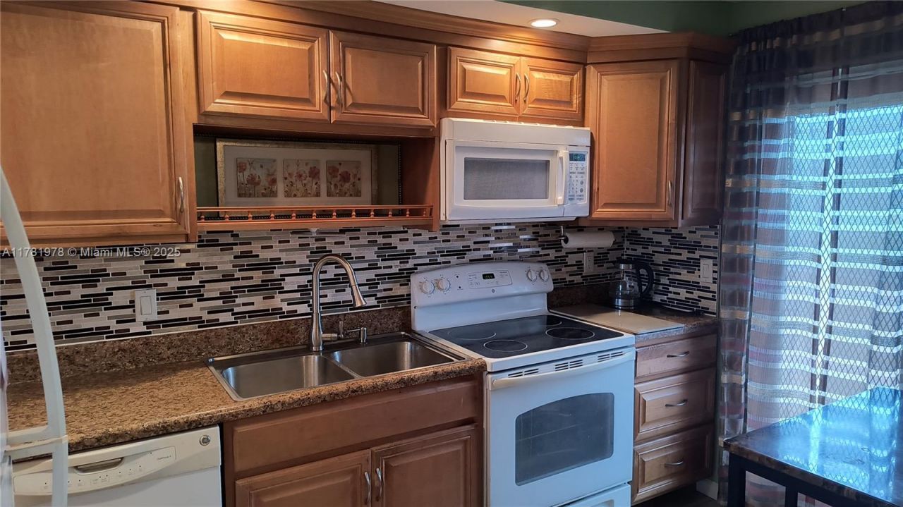 4500 N Federal Hwy, Unit 352F, Lighthouse Point, FL 33064 Photo