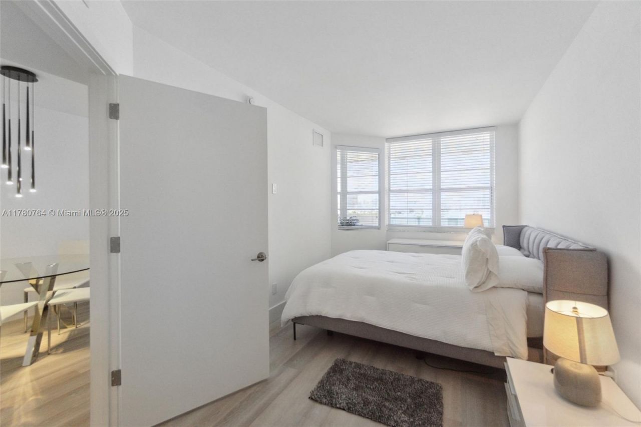 100 Lincoln Rd, Unit 1218, Miami Beach, FL 33139 Photo
