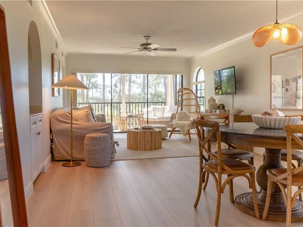 265 Deerwood CIR, Unit 10, NAPLES, FL 34113