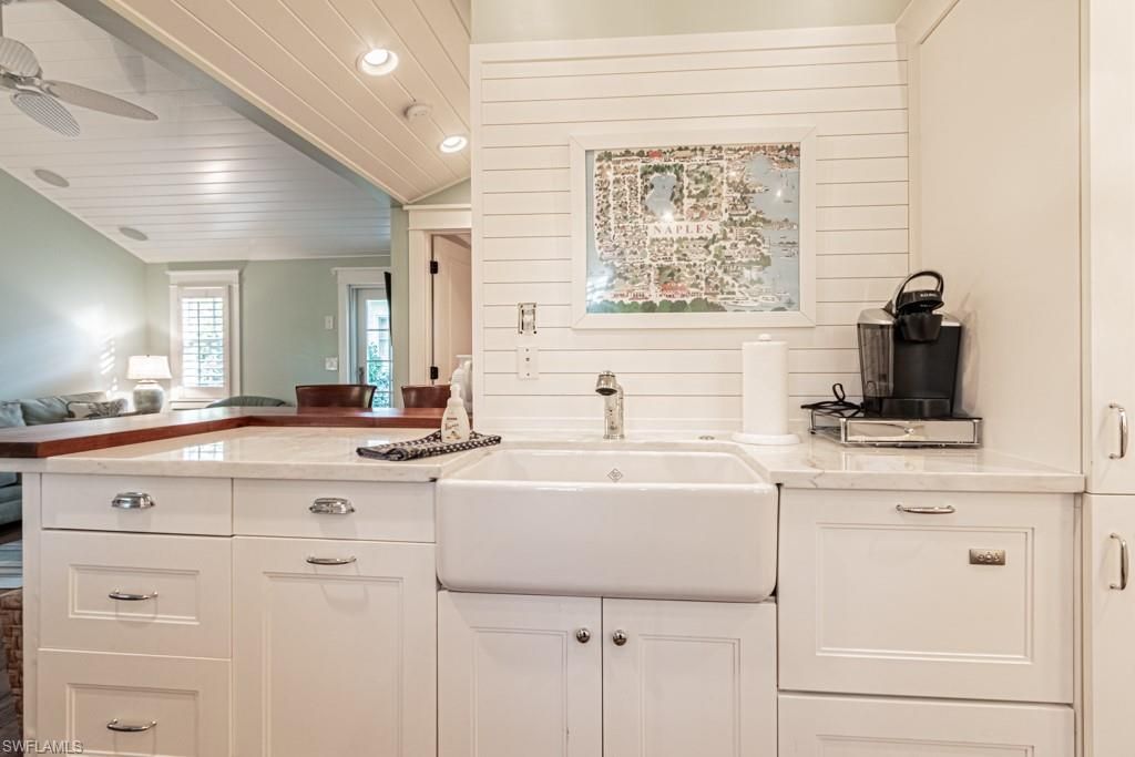 287 11th Ave S, Naples, FL 34102 Photo