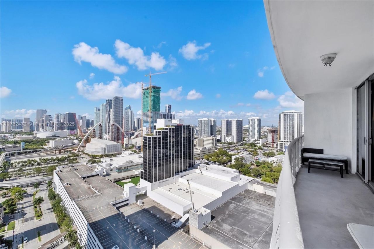 1750 N Bayshore Dr, Unit 3106, Miami, FL 33132 Photo