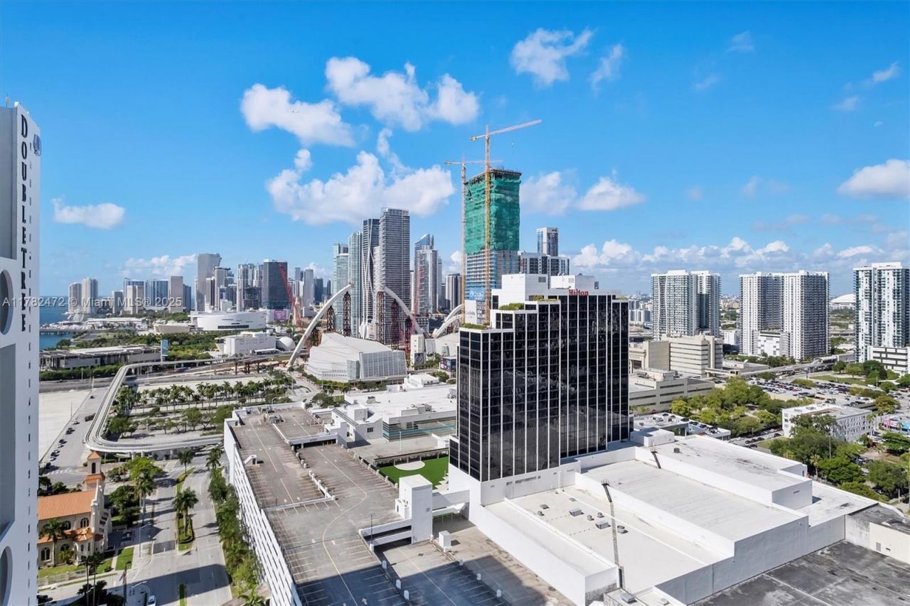 1750 N Bayshore Dr, Unit 3106, Miami, FL 33132 Photo