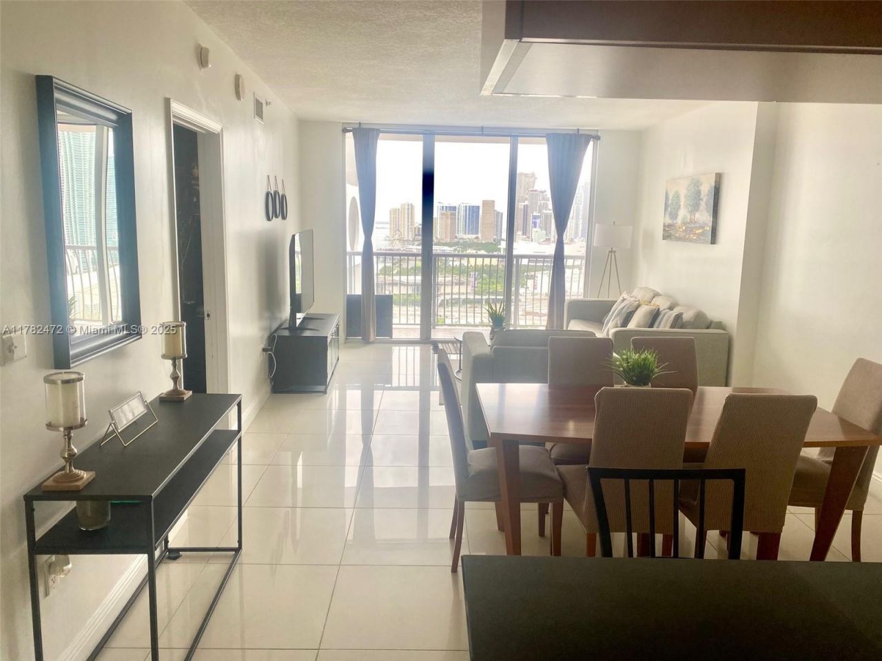 1750 N Bayshore Dr, Unit 3106, Miami, FL 33132 Photo