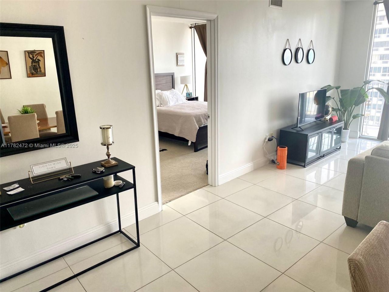 1750 N Bayshore Dr, Unit 3106, Miami, FL 33132 Photo