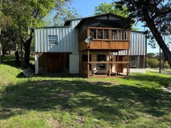 107 County Road 1603, Clifton, TX 76634