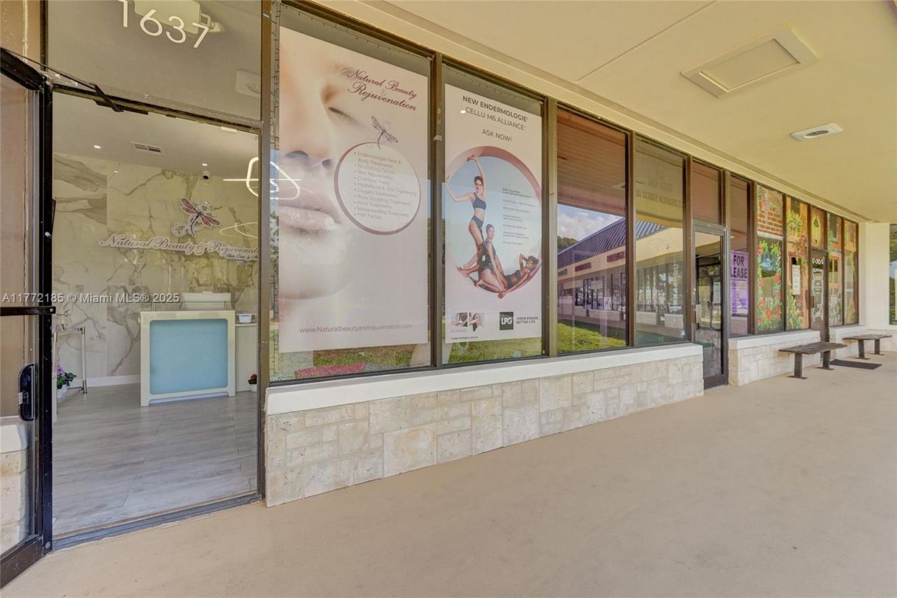 1637 N Hiatus, Pembroke Pines, FL 33026 Photo