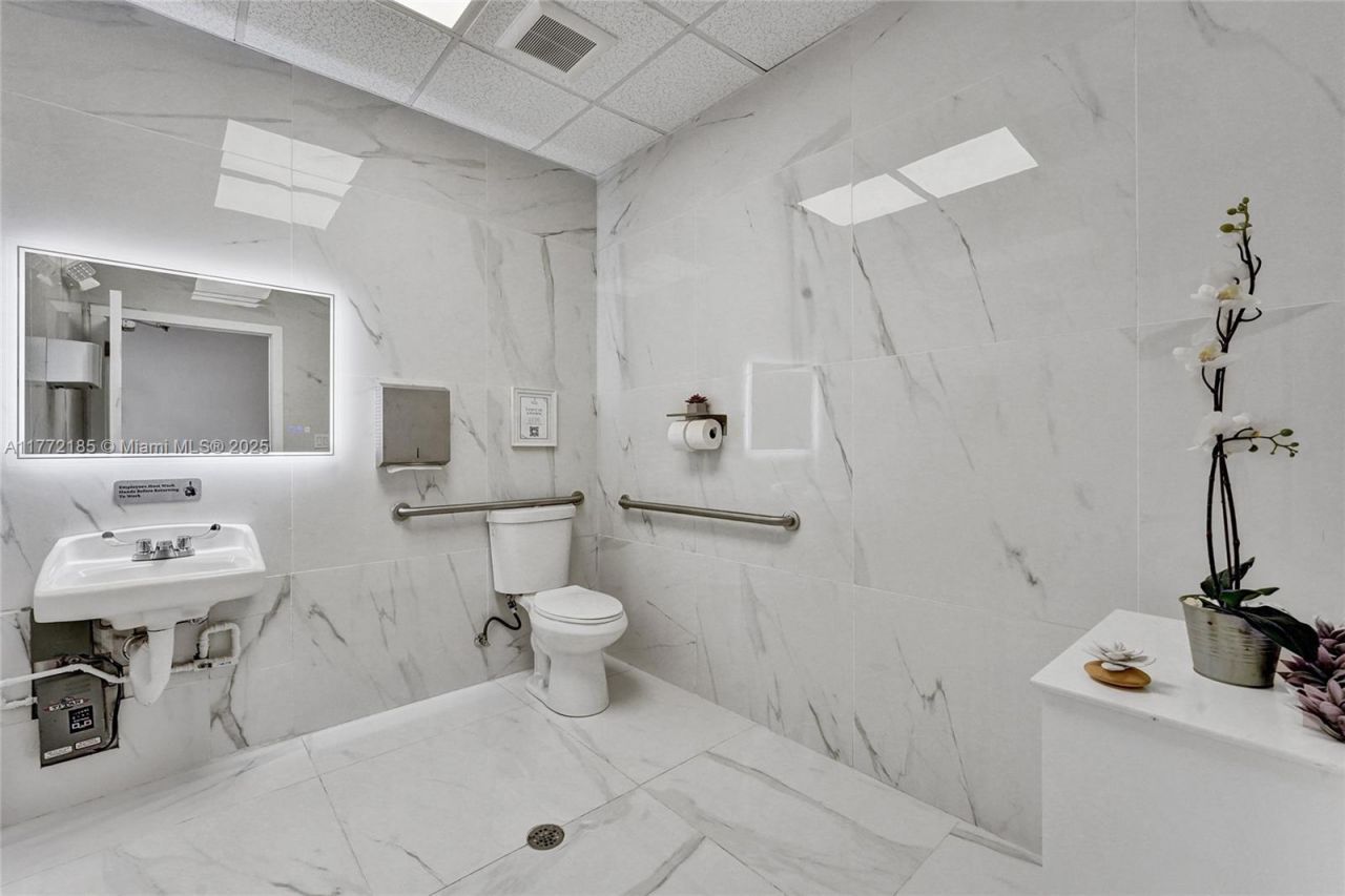 1637 N Hiatus, Pembroke Pines, FL 33026 Photo