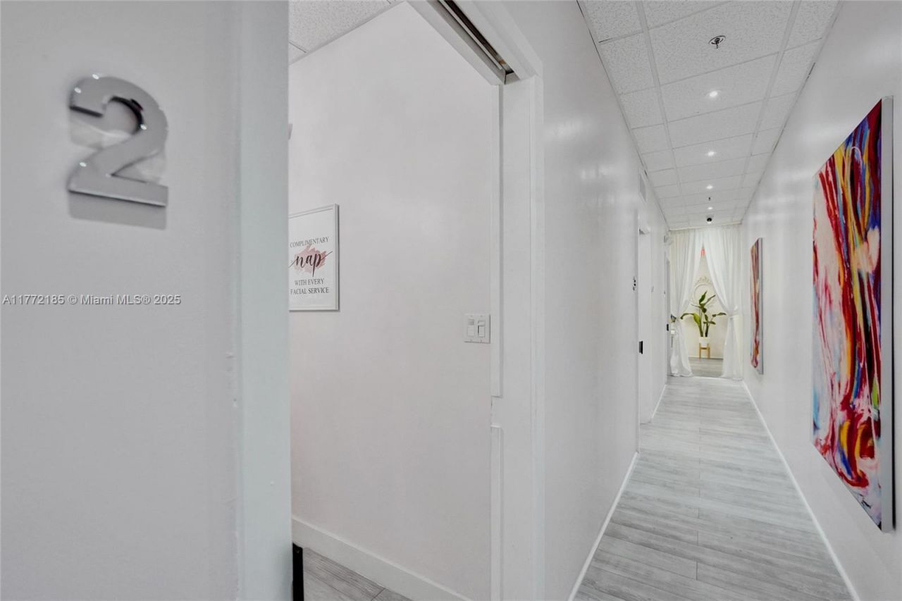 1637 N Hiatus, Pembroke Pines, FL 33026 Photo