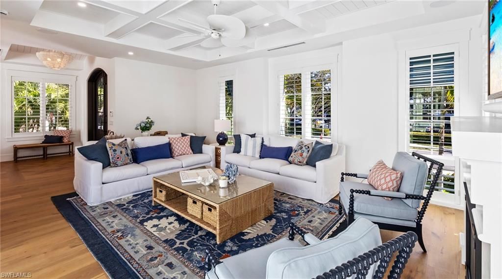 844 8th St S, Naples, FL 34102 Photo